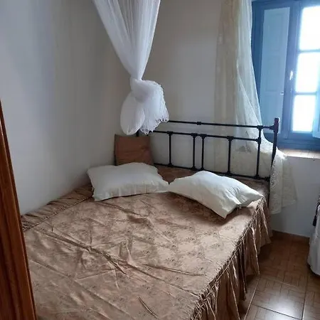 The Mansion Of Mrs. Maria Сasa de vacaciones Serifos Town