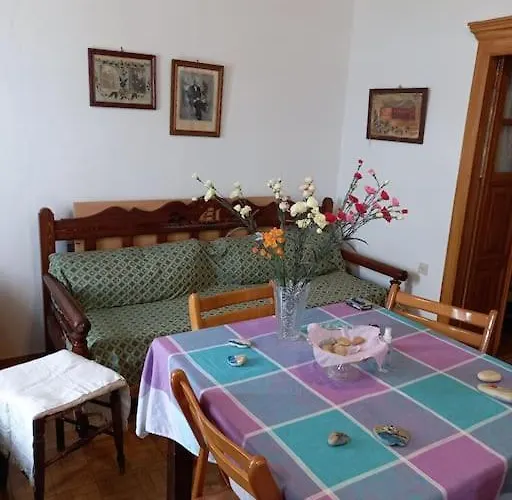 The Mansion Of Mrs. Maria Ferienhaus Serifos Town