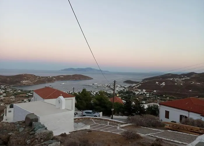 The Mansion Of Mrs. Maria Ferienhaus Serifos Town
